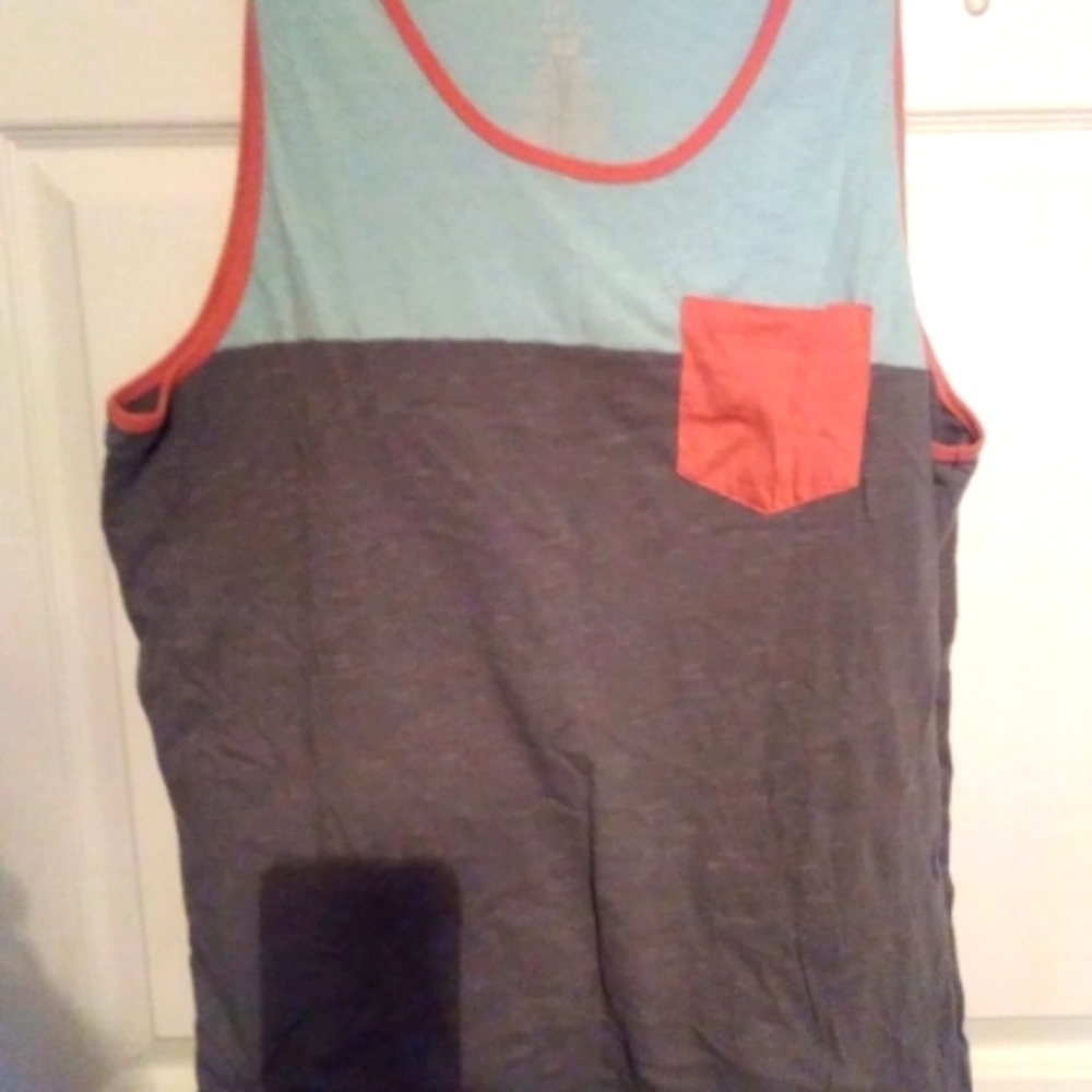 Women's plus size 2XL lightweight tank top